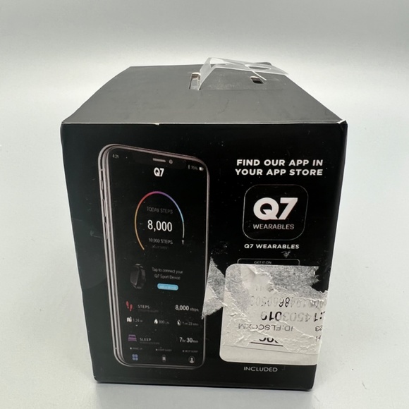 Q9 Smartwatch Gold With Gray & Pink Interchangeable Straps - Picture 4 of 5